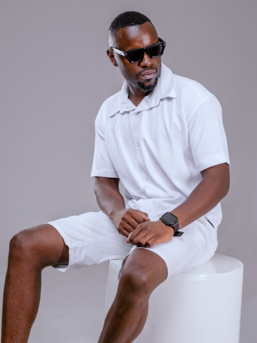 Adoks Plain White